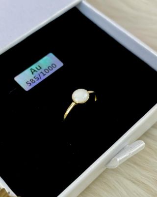 Zlatý prstýnek MINI KRUH 6MM 💛🌟 It is one of the most requested gold models, its simplicity and elegance makes the MM...